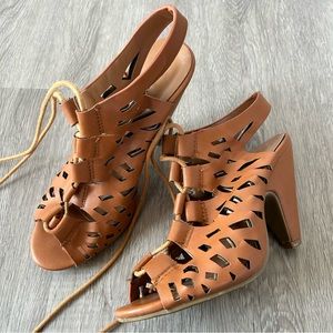 Top Moda Brown Way Peep Toe Sandals lace up Way